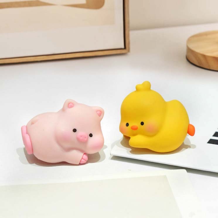 Sweet Wink Cuddle Cling Critters